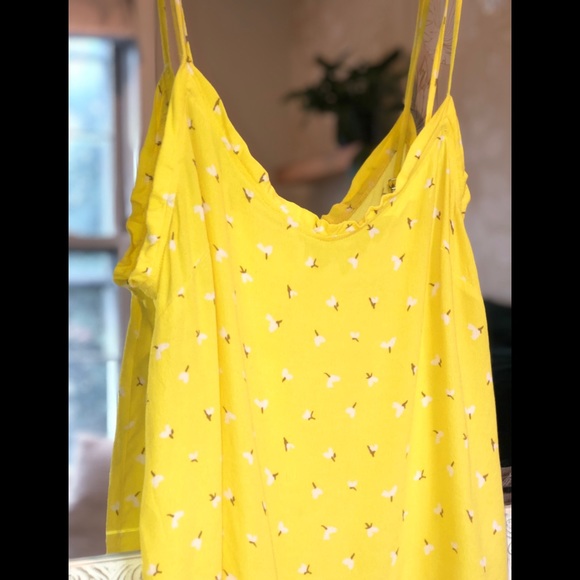 Lush Yellow Floral Tank - Ruffle neckline & underarms - Size S - Picture 4 of 7